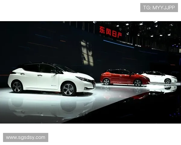 国家队新帅首秀告捷联赛群星闪耀引发球迷热议新赛季前景被看好