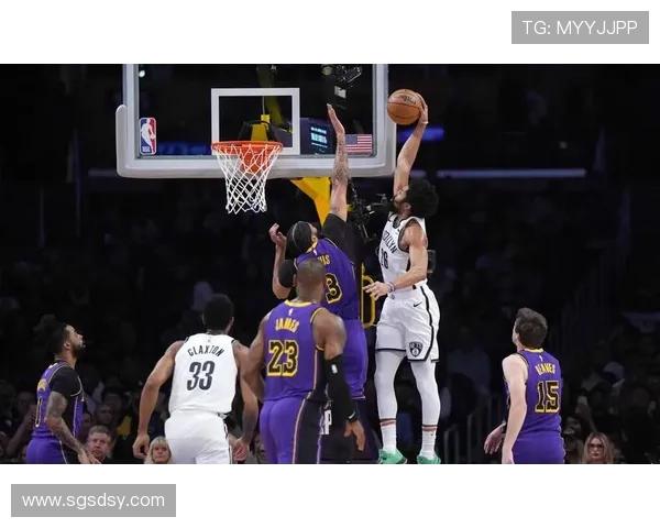 湖人强势逆转劲旅引爆联盟热议季后赛格局再度面临新变化重大